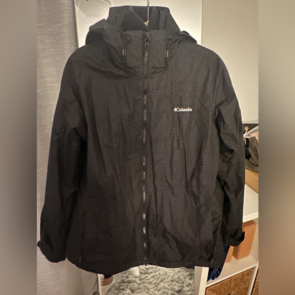 Columbia Interchange waterproof jacket 
Removable inner jacket.
